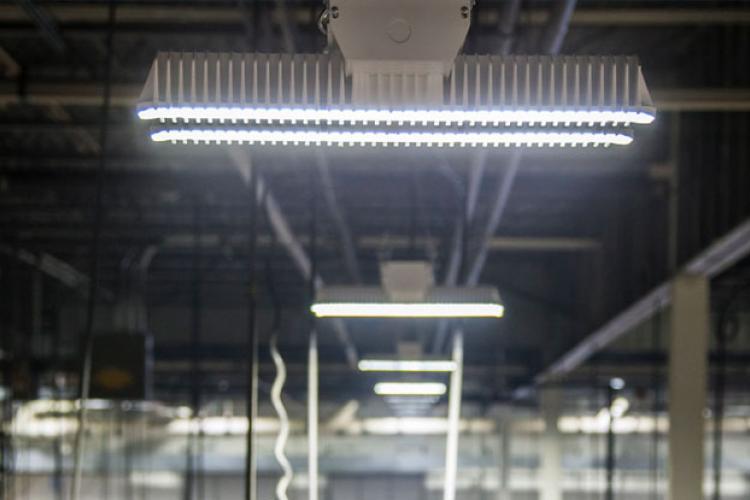 Industrial lighting on ceiling